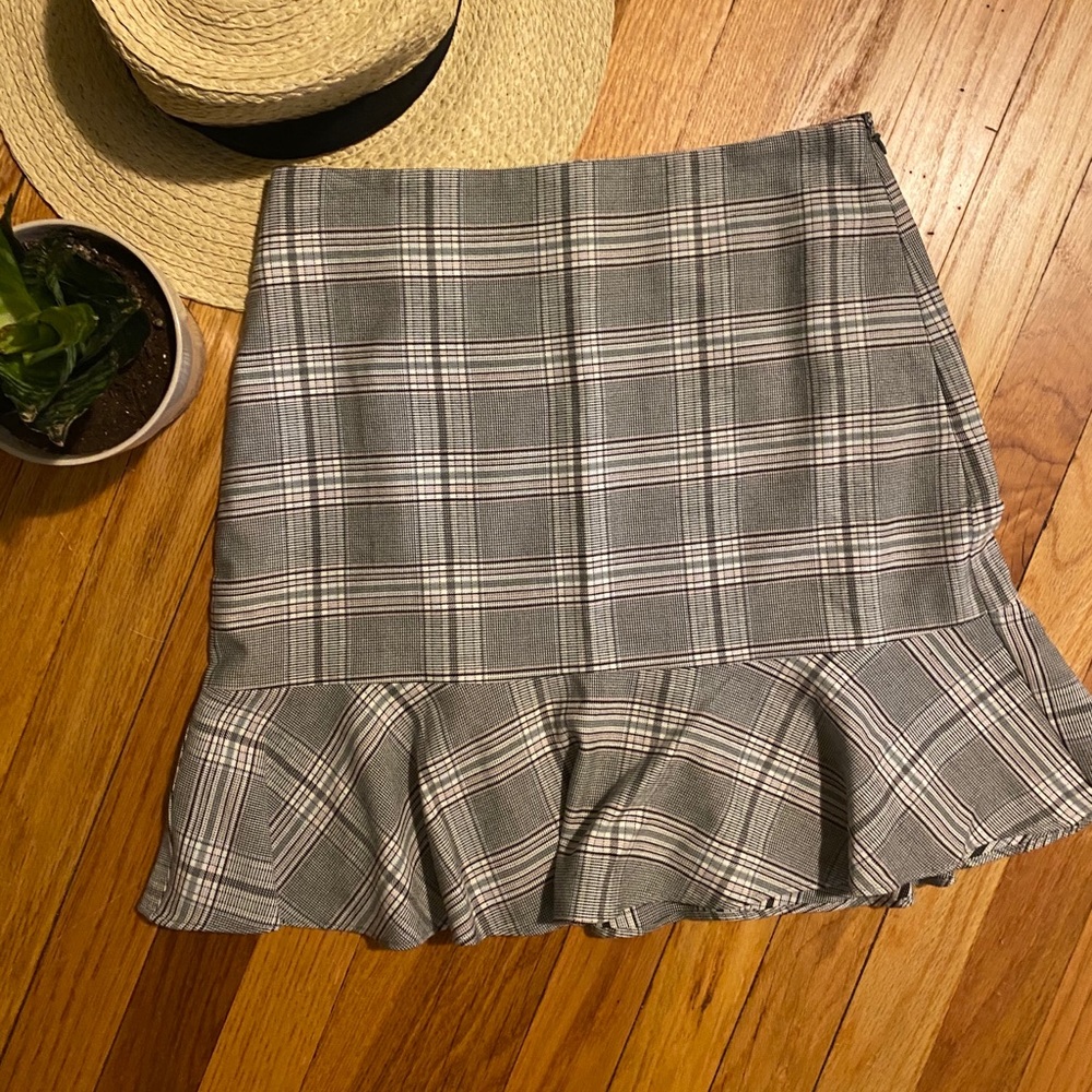 Loft plaid ruffle skirt • Size 0